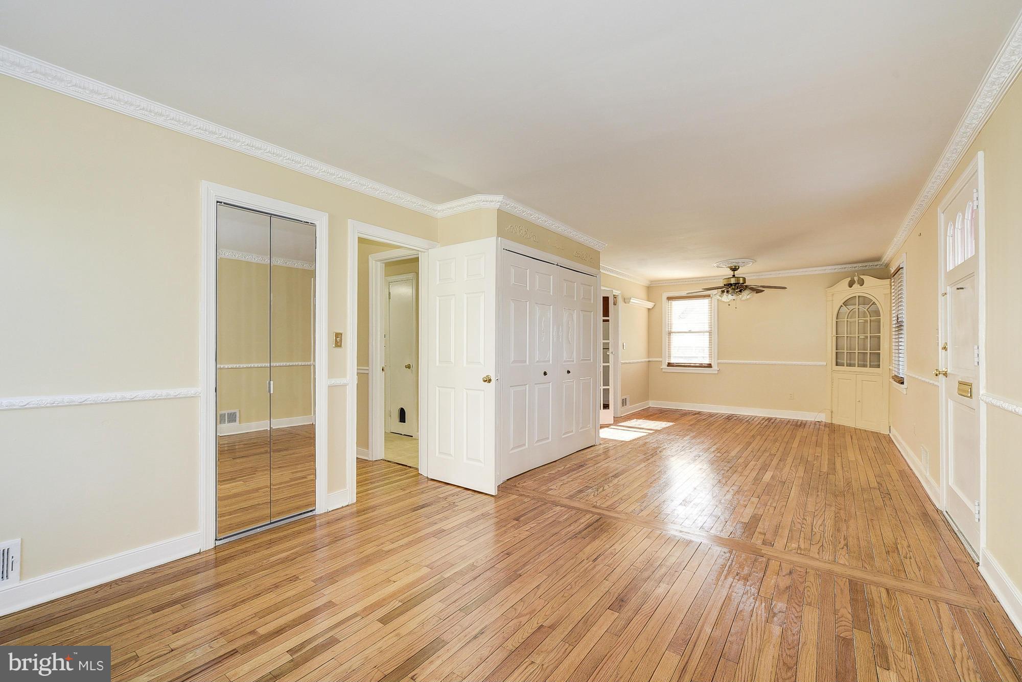 2503 Randolph Road Silver Spring, MD 20902 - Photo 4 of 26 Living Room