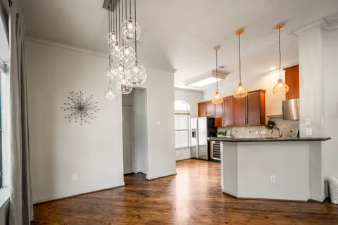 $379,000 | 2719 La Branch Street, Houston, TX 77004