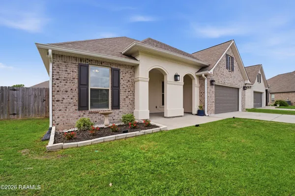 $340,000 | 102 Sugar Crest Drive, Youngsville, LA 70592