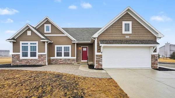 $625,000 | 17110 Country Drive, Manchester, MI 48158
