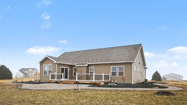$625,000 | 17110 Country Drive, Manchester, MI 48158