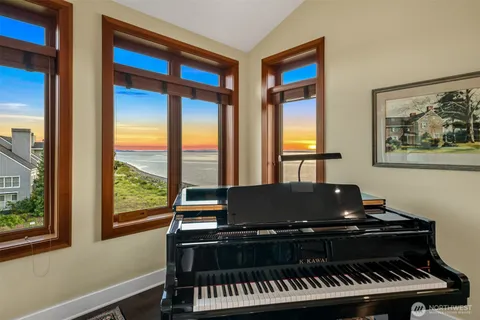 $1,125,000 | 9535 Semiahmoo Parkway, Unit B305, Blaine, WA 98230