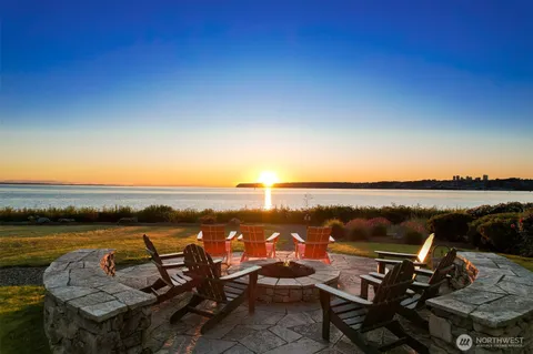 $1,125,000 | 9535 Semiahmoo Parkway, Unit B305, Blaine, WA 98230