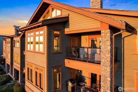 $1,125,000 | 9535 Semiahmoo Parkway, Unit B305, Blaine, WA 98230