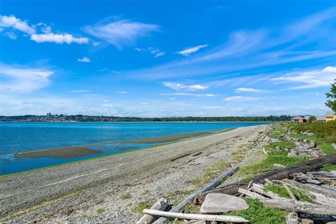 $1,125,000 | 9535 Semiahmoo Parkway, Unit B305, Blaine, WA 98230