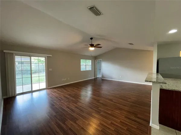 $2,750 | 717 Northwest 233rd Terrace, Newberry, FL 32669