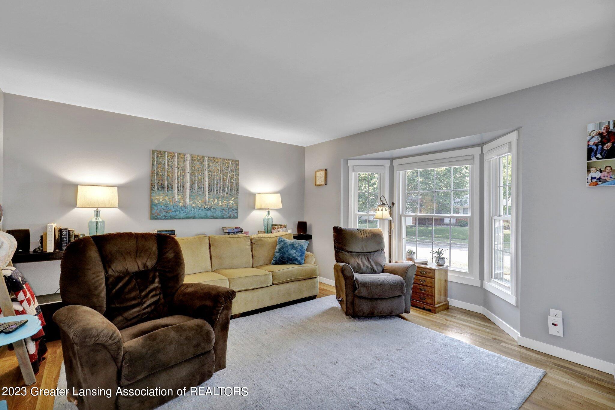3011 Colchester Road Lansing, MI 48906 - Photo 7 of 43 27-web-or-mls-Open Ended Media-26