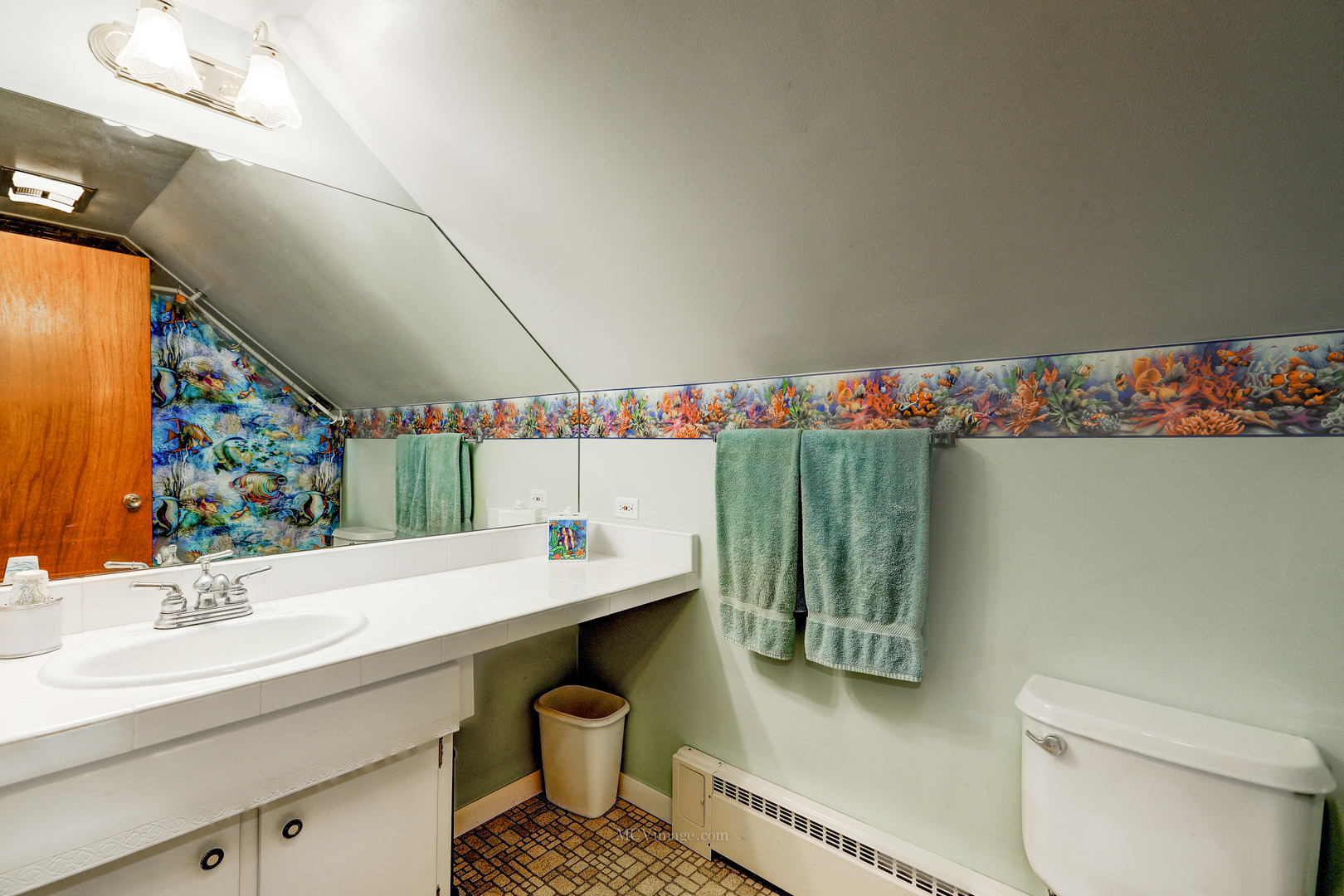 591 Riedy Road Lisle, IL 60532 - Photo 14 of 37 a bathroom with a sink mirror vanity and toilet