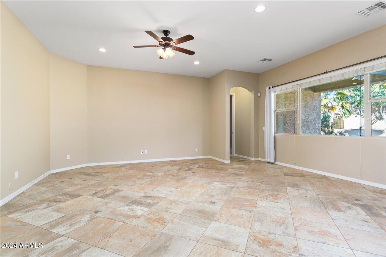 20976 West Thomas Road Buckeye, AZ 85396 - Photo 8 of 35 08-20976 W Thomas Rd