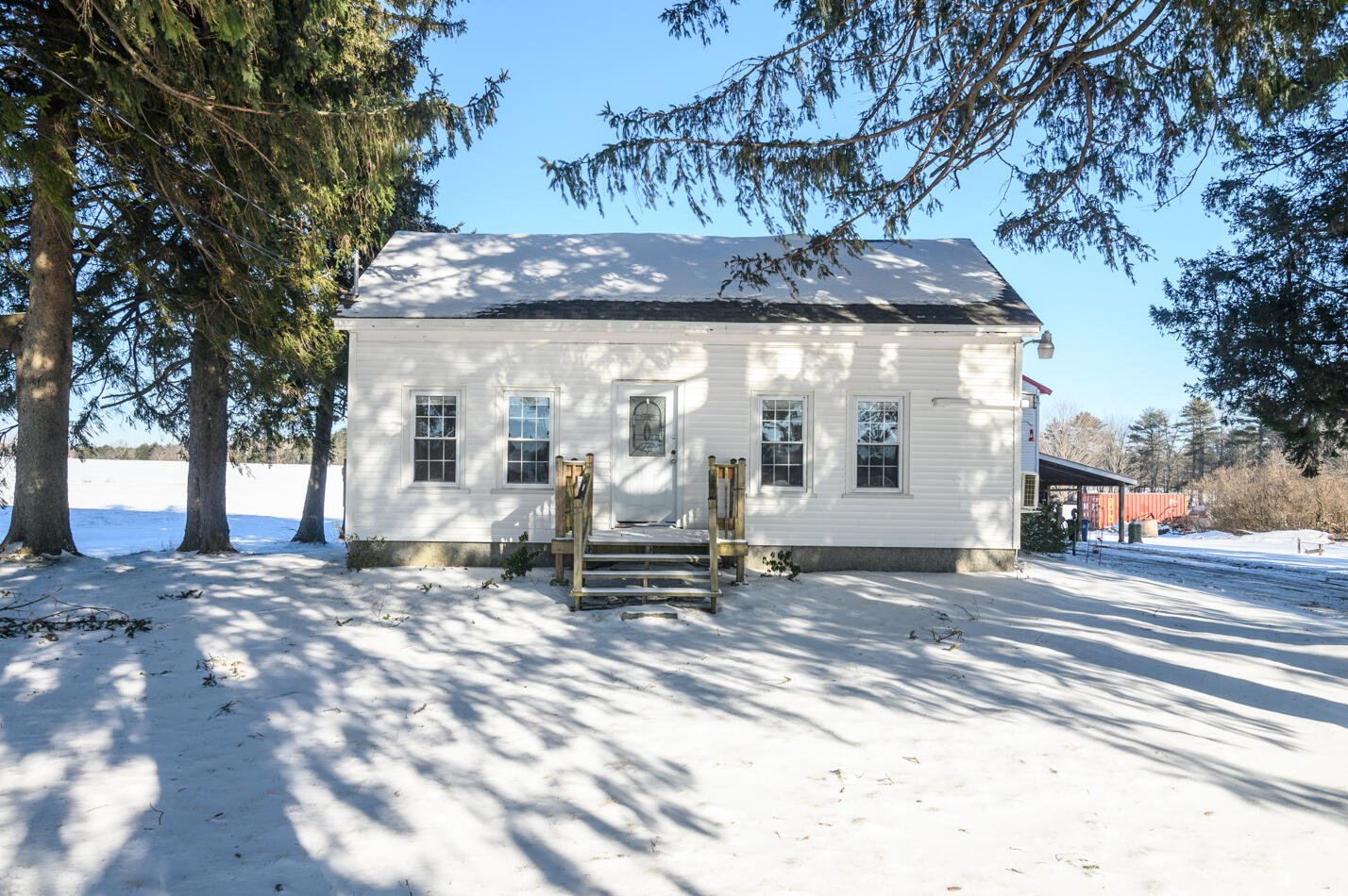61 New County Road Saco, ME 04072 - Photo 2 of 53 DSC_8205