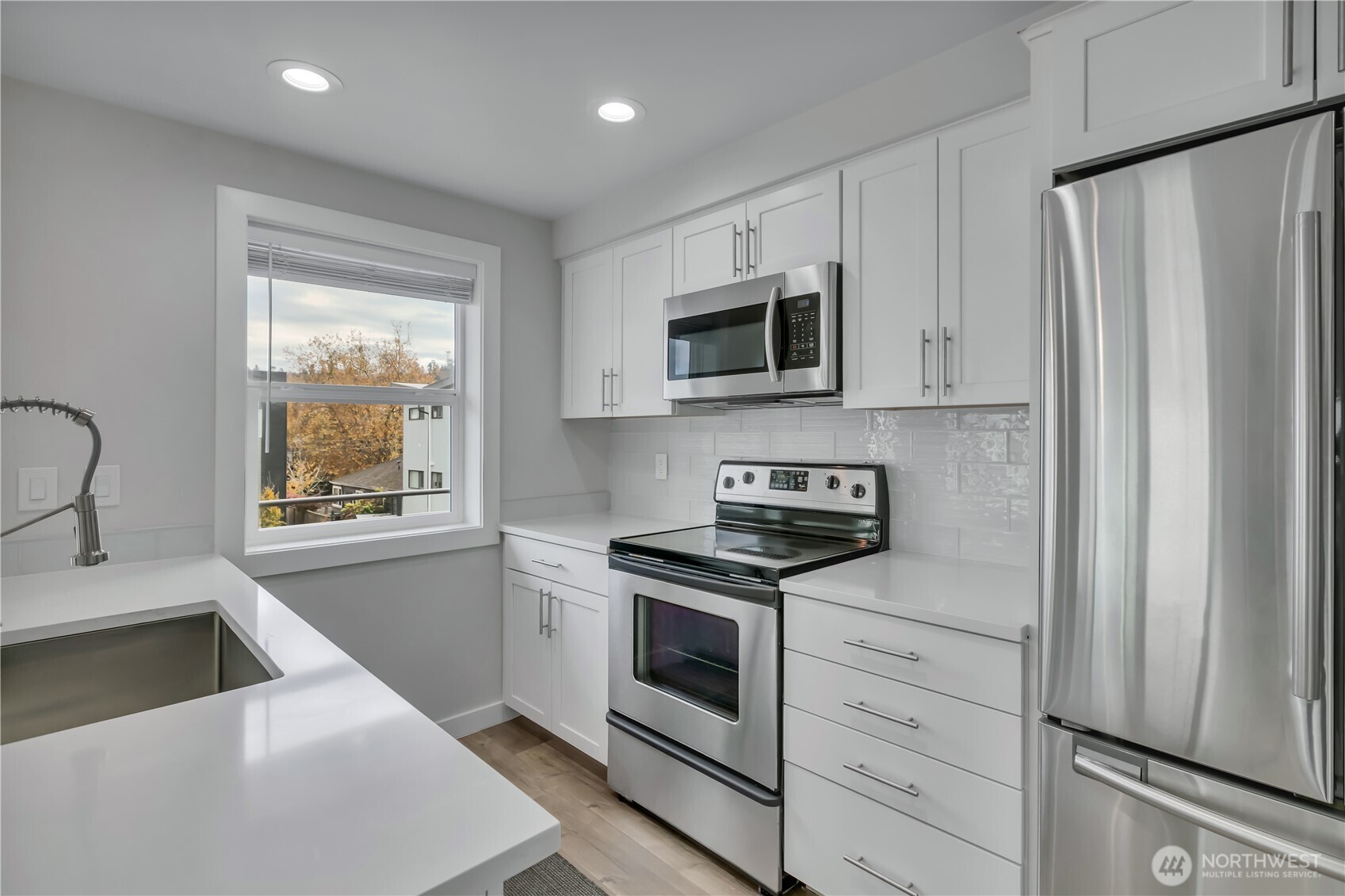 3022 63rd Avenue Southwest, Unit 302 Seattle, WA 98116 - Photo 15 of 35