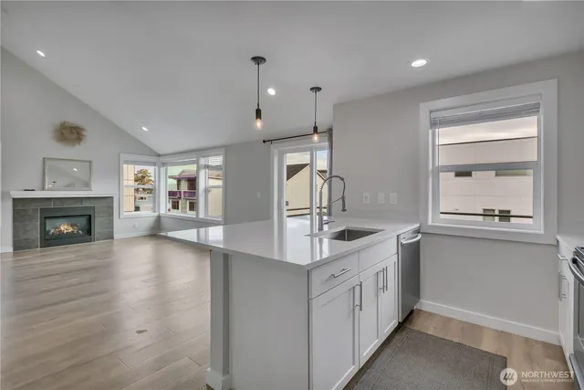 $599,000 | 3022 63rd Avenue Southwest, Unit 302, Seattle, WA 98116