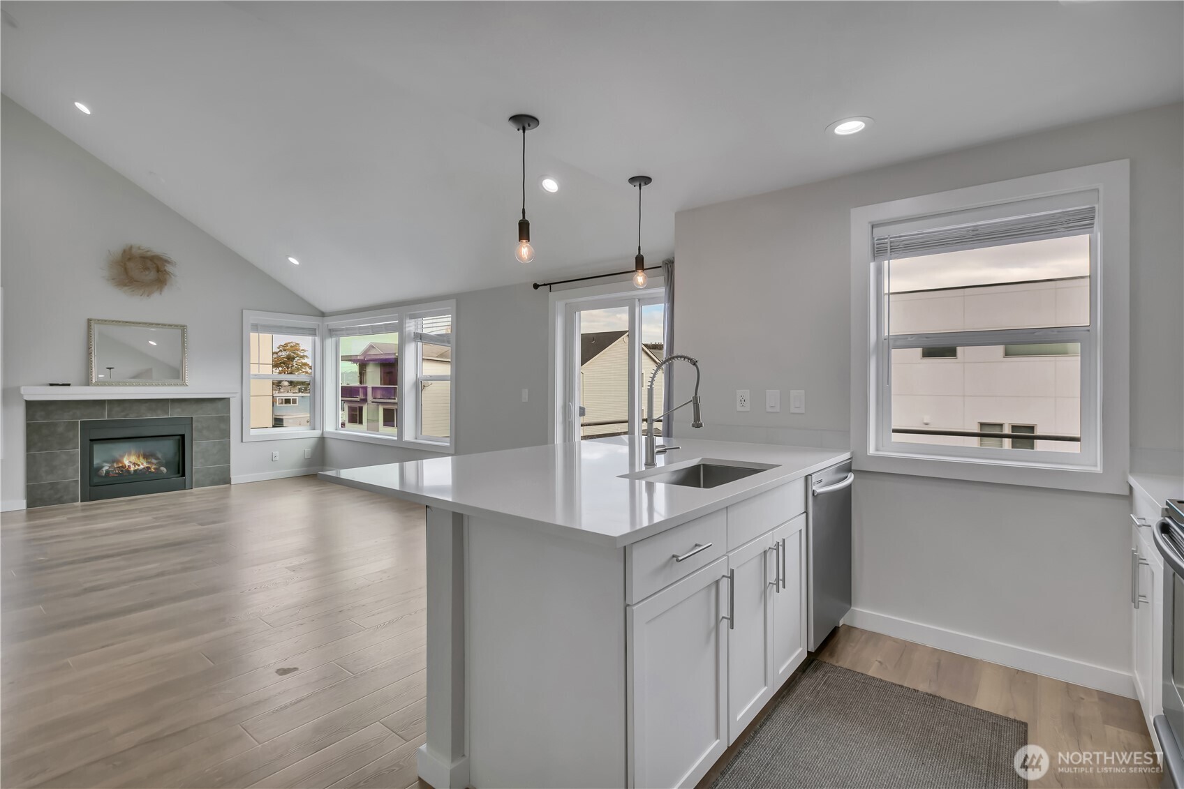 3022 63rd Avenue Southwest, Unit 302 Seattle, WA 98116 - Photo 18 of 35