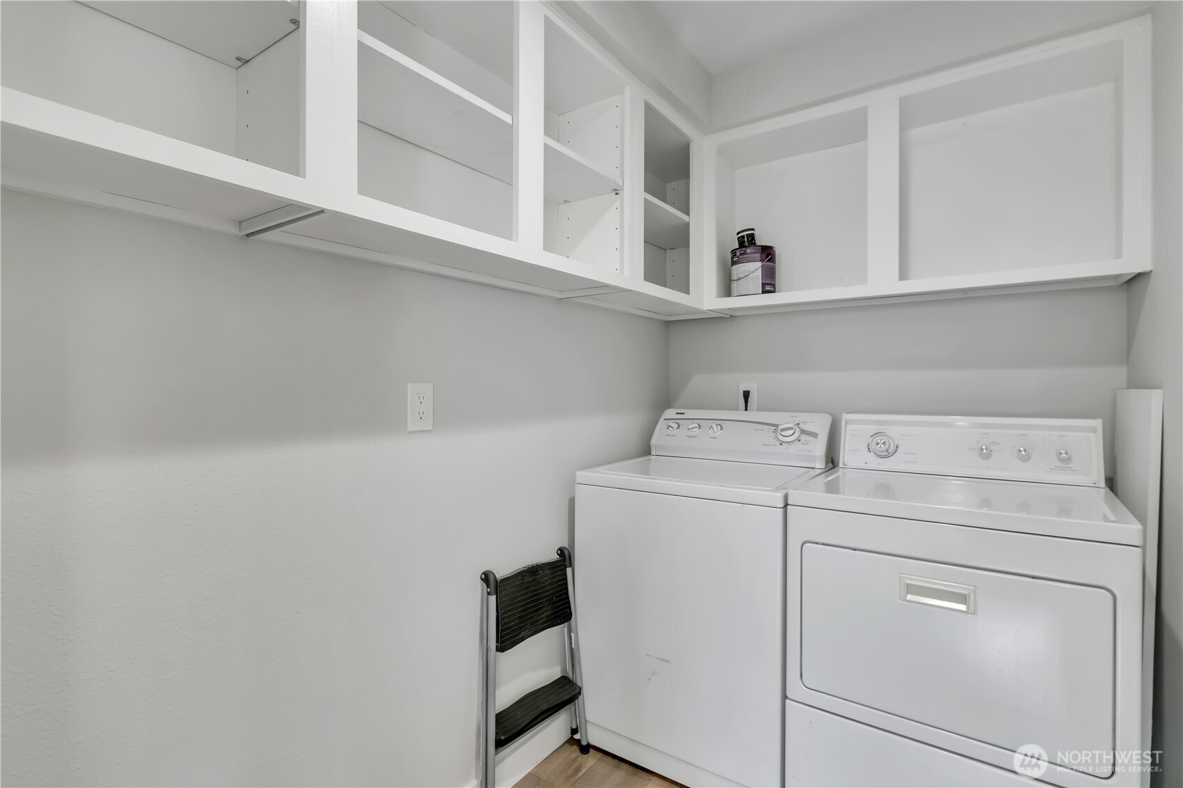 3022 63rd Avenue Southwest, Unit 302 Seattle, WA 98116 - Photo 27 of 35