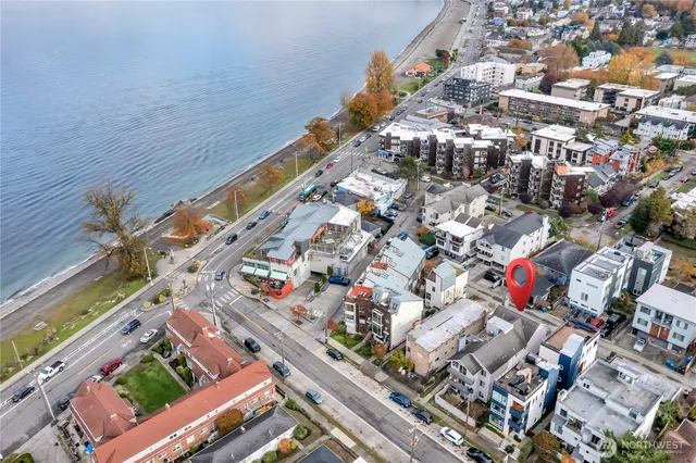 $599,000 | 3022 63rd Avenue Southwest, Unit 302, Seattle, WA 98116