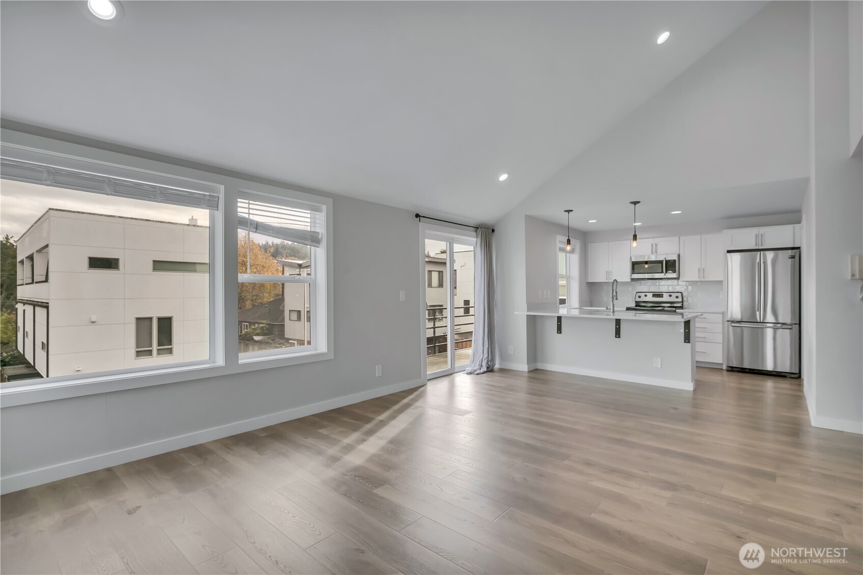 3022 63rd Avenue Southwest, Unit 302 Seattle, WA 98116 - Photo 10 of 35
