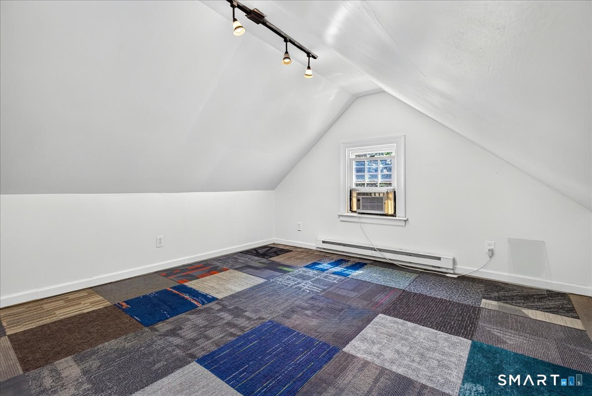 58 Myra Road Hamden, CT 06517 - Photo 25 of 38