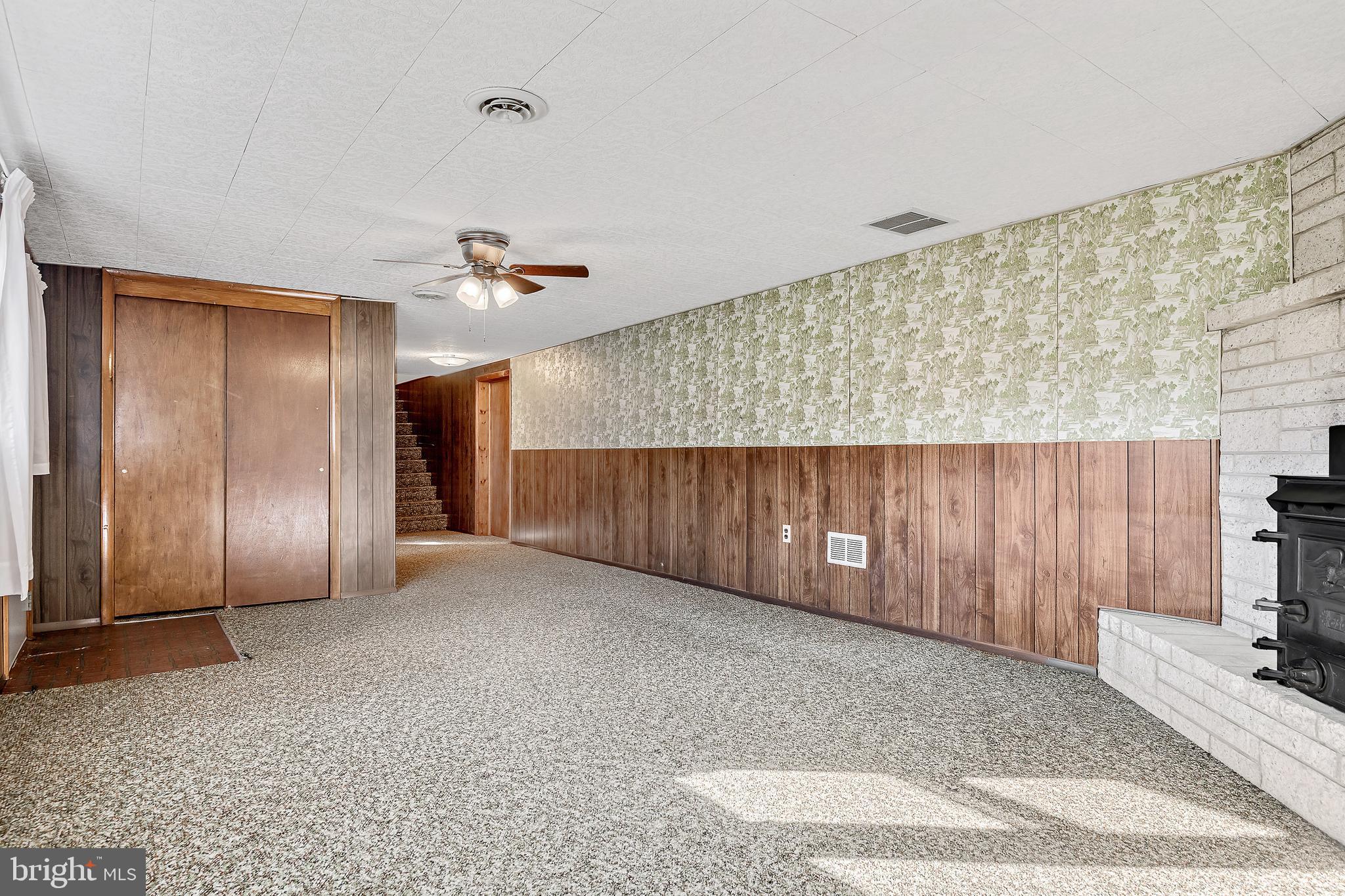 1280 Kunkle's Mill Road Wellsville, PA 17365 - Photo 20 of 40 a view of a livingroom with a staircase