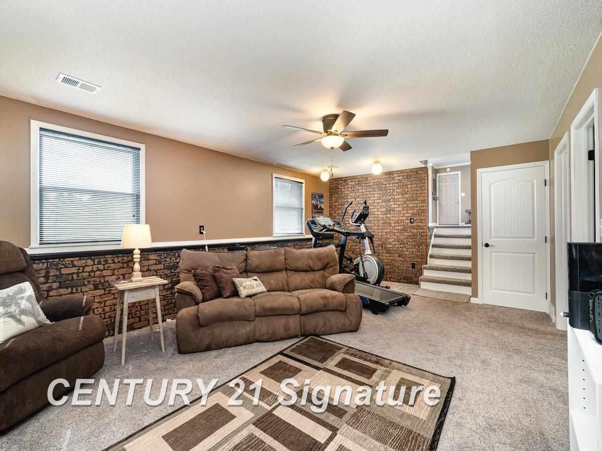 2161 South Meridian Road Midland, MI 48640 - Photo 8 of 30