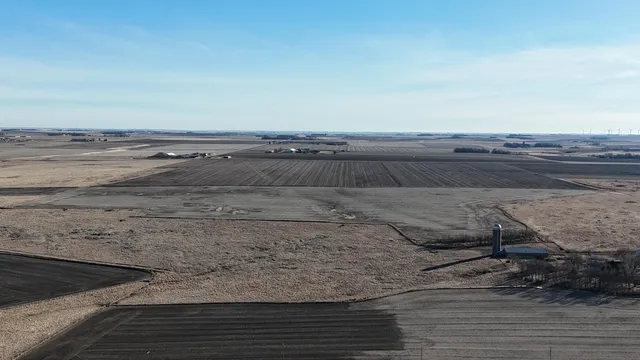 $999,999 | Xxx Xxx 40th Avenue, Jasper, MN 56144