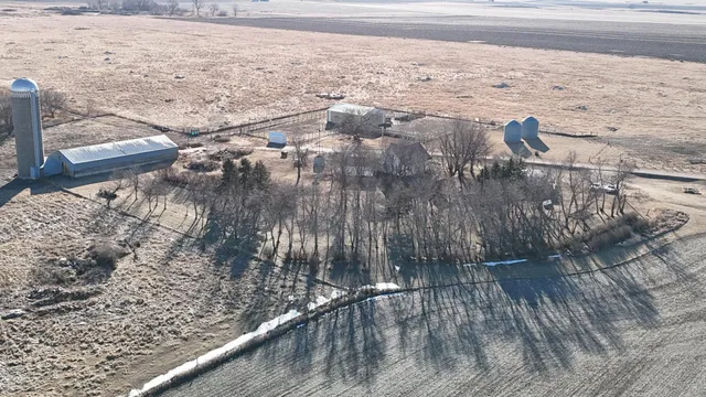 $999,999 | Xxx Xxx 40th Avenue, Jasper, MN 56144