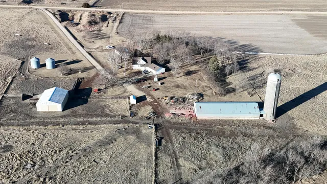 $999,999 | Xxx Xxx 40th Avenue, Jasper, MN 56144