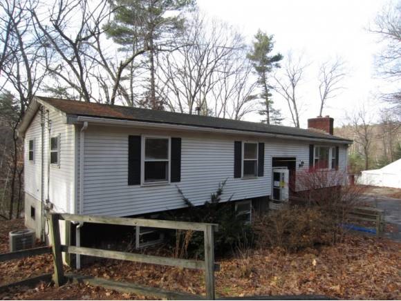 2 Kienia Road Hudson, NH 03051 - Photo 1 of 1