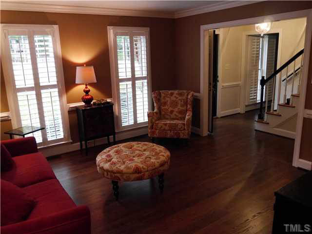 7429 Chippenham Court Raleigh, NC 27613 - Photo 6 of 23 Living Room