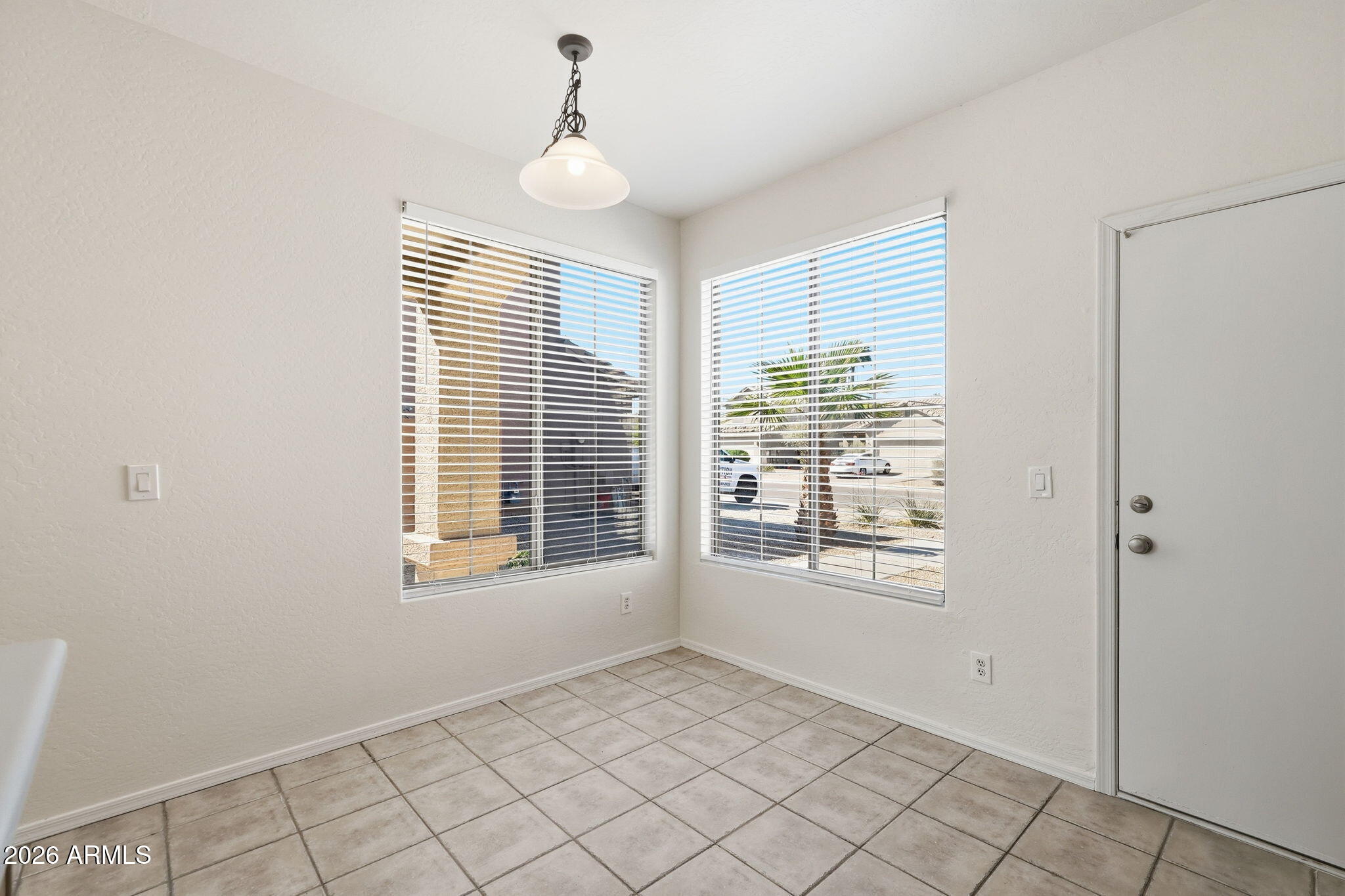 12725 West Cheery Lynn Road Avondale, AZ 85392 - Photo 10 of 30 012_ListerPros