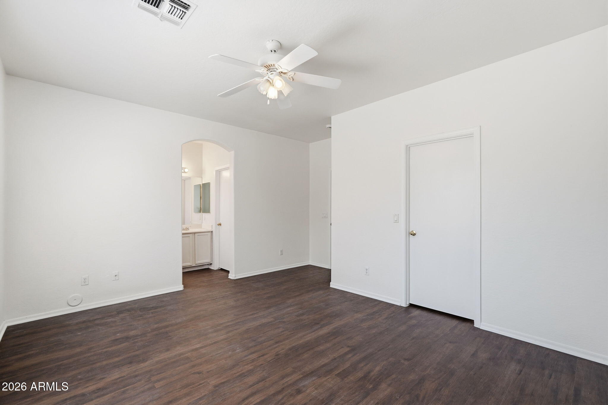 12725 West Cheery Lynn Road Avondale, AZ 85392 - Photo 14 of 30 016_ListerPros