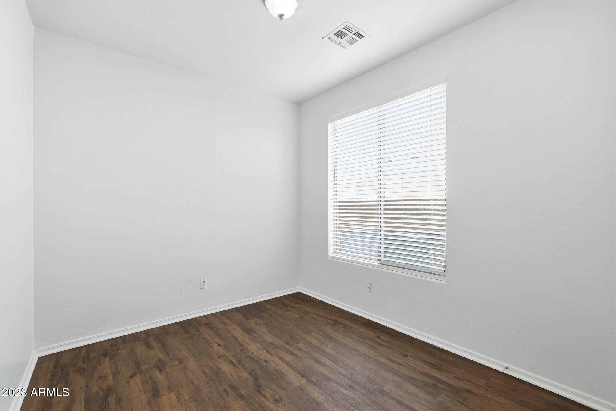 12725 West Cheery Lynn Road Avondale, AZ 85392 - Photo 18 of 30 020_ListerPros