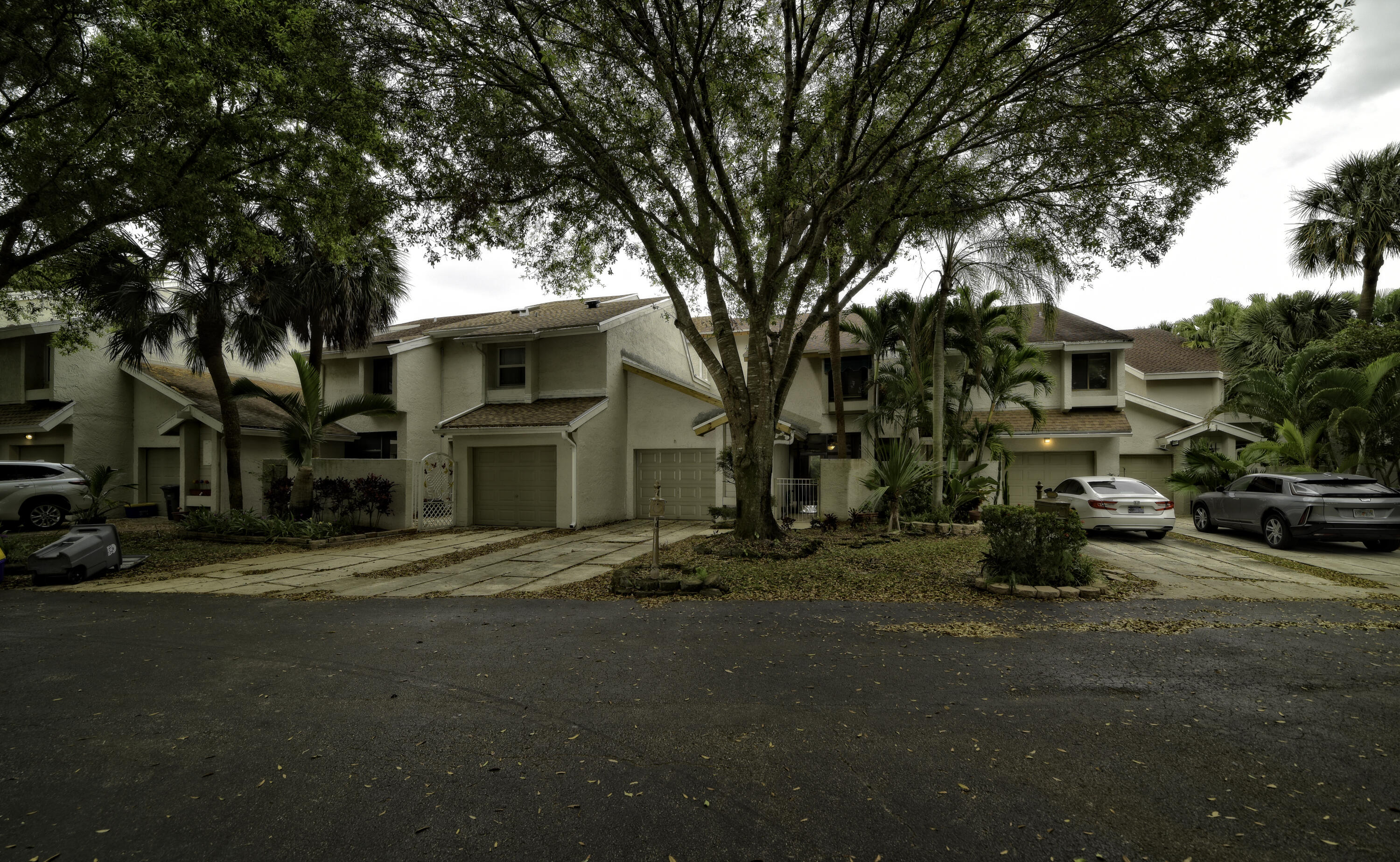 6595 Parkview Drive, Unit F Boca Raton, FL 33433 - Photo 1 of 28 _RW28346-Edit