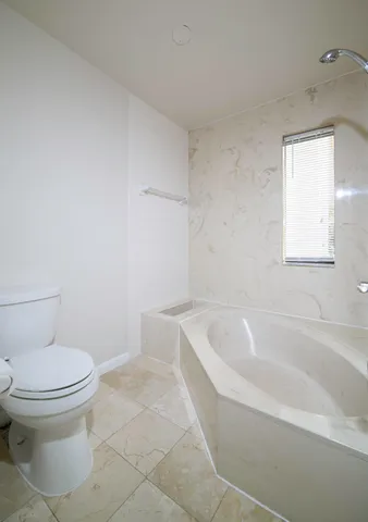 $3,490 | 6595 Parkview Drive, Unit F, Boca Raton, FL 33433