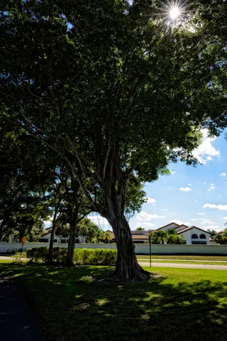 $3,490 | 6595 Parkview Drive, Unit F, Boca Raton, FL 33433