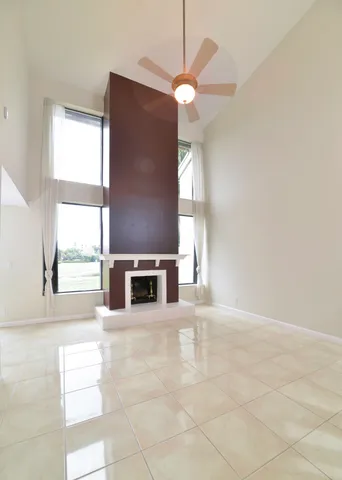 $3,490 | 6595 Parkview Drive, Unit F, Boca Raton, FL 33433