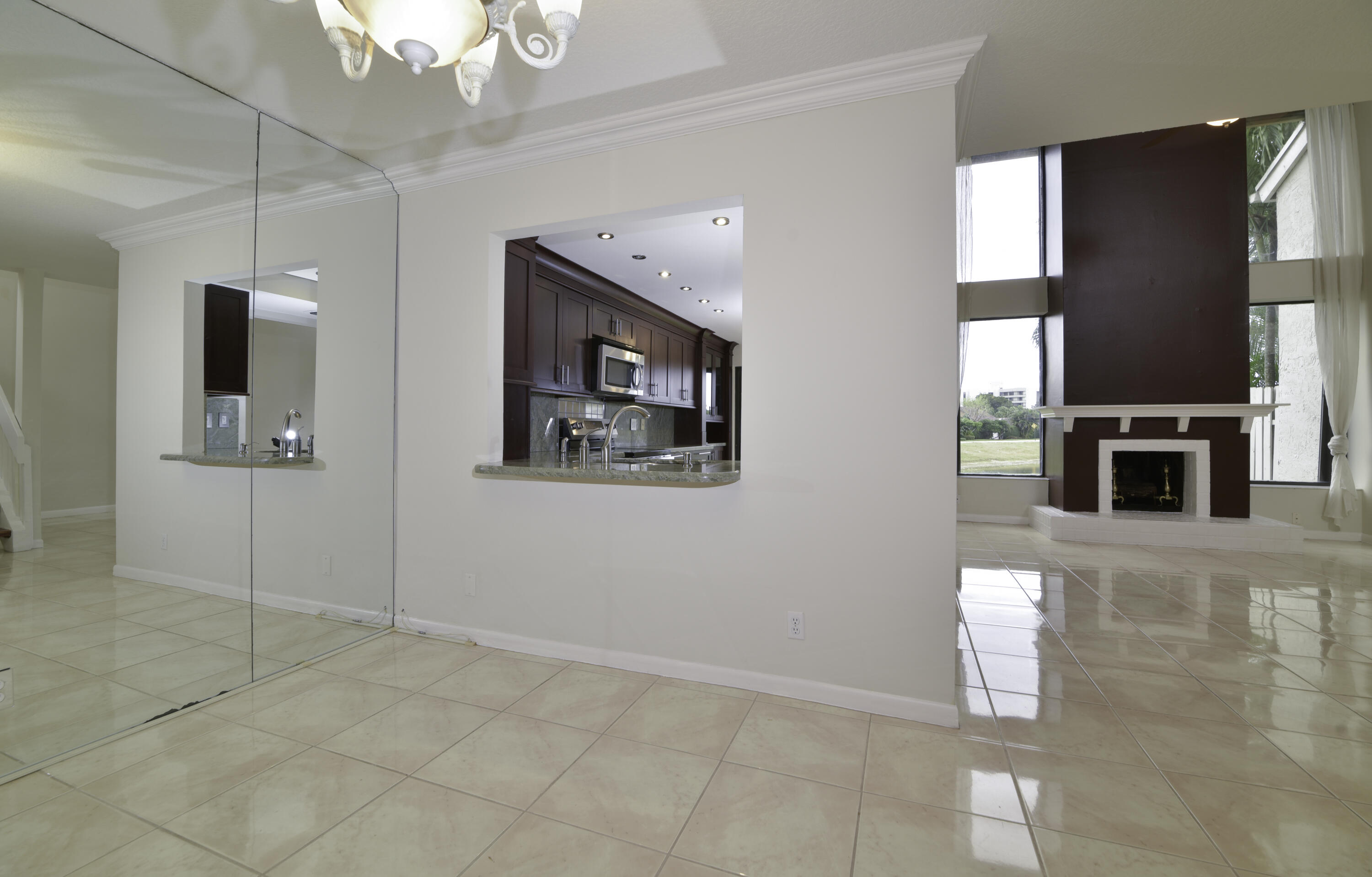 6595 Parkview Drive, Unit F Boca Raton, FL 33433 - Photo 4 of 28 _RW28393