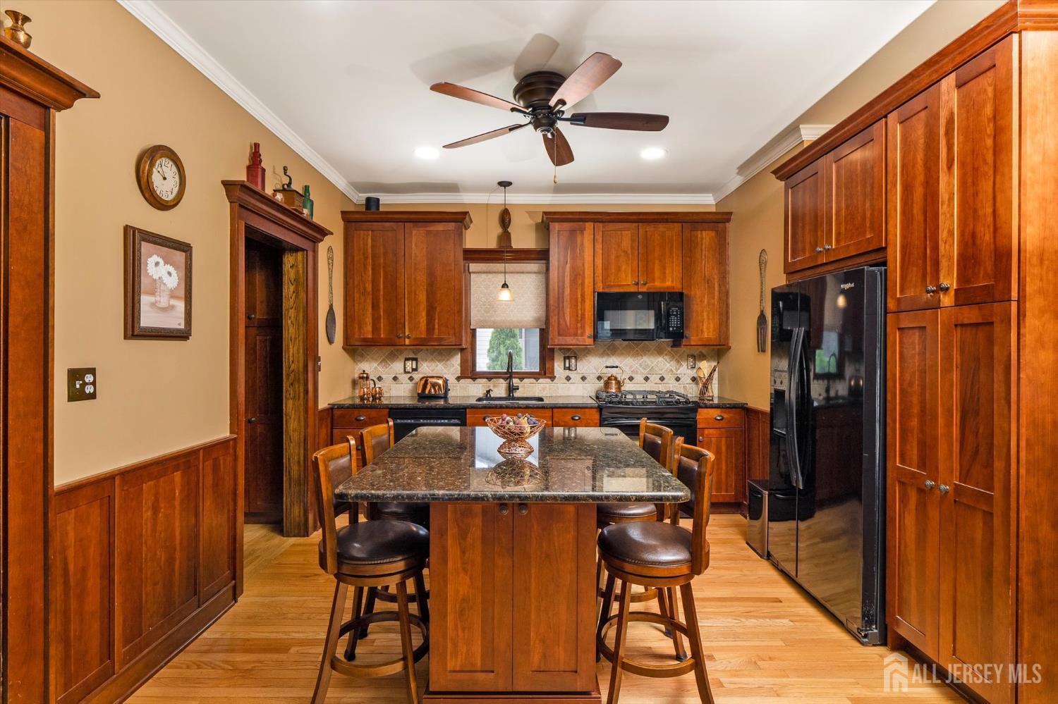 439 Georges Road Dayton, NJ 08810 - Photo 10 of 46