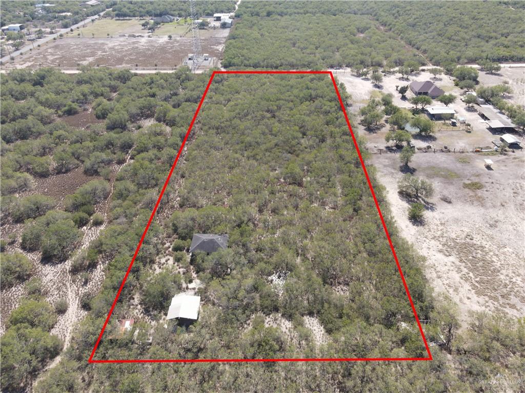 4 1/2 North Tom Gill Road Penitas, TX 78576 - Photo 3 of 5 a view of a dry yard