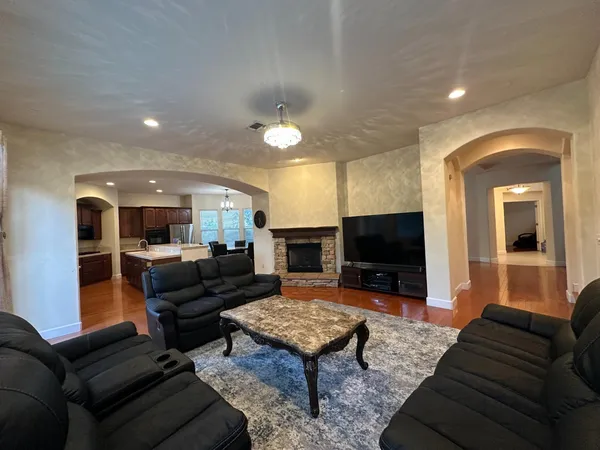 $1,039,800 | 205 Hawkcrest Circle, Sacramento, CA 95835