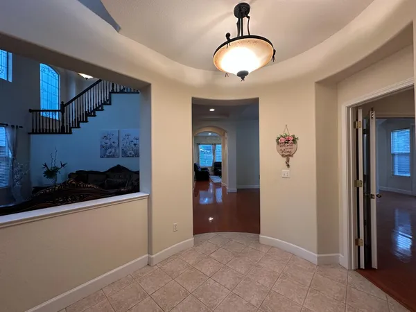 $1,039,800 | 205 Hawkcrest Circle, Sacramento, CA 95835