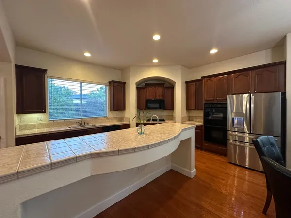 $1,039,800 | 205 Hawkcrest Circle, Sacramento, CA 95835