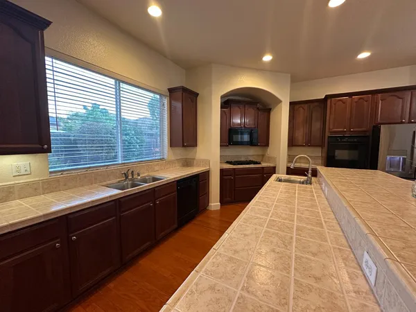 $1,039,800 | 205 Hawkcrest Circle, Sacramento, CA 95835