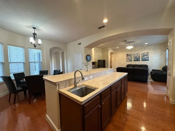 $1,039,800 | 205 Hawkcrest Circle, Sacramento, CA 95835