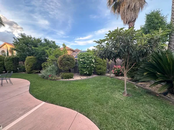 $1,039,800 | 205 Hawkcrest Circle, Sacramento, CA 95835