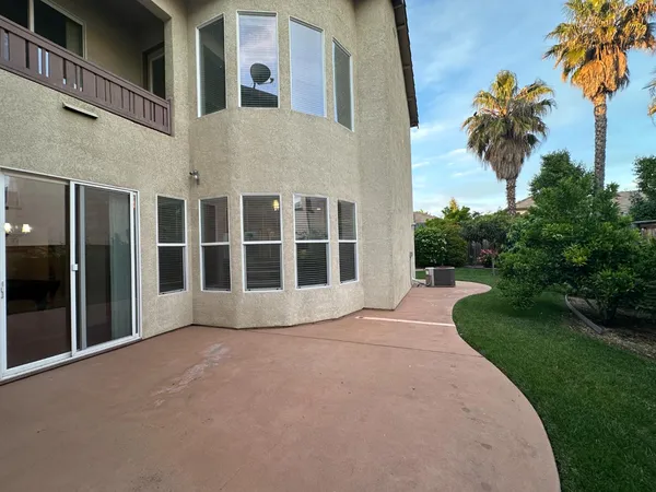 $1,039,800 | 205 Hawkcrest Circle, Sacramento, CA 95835