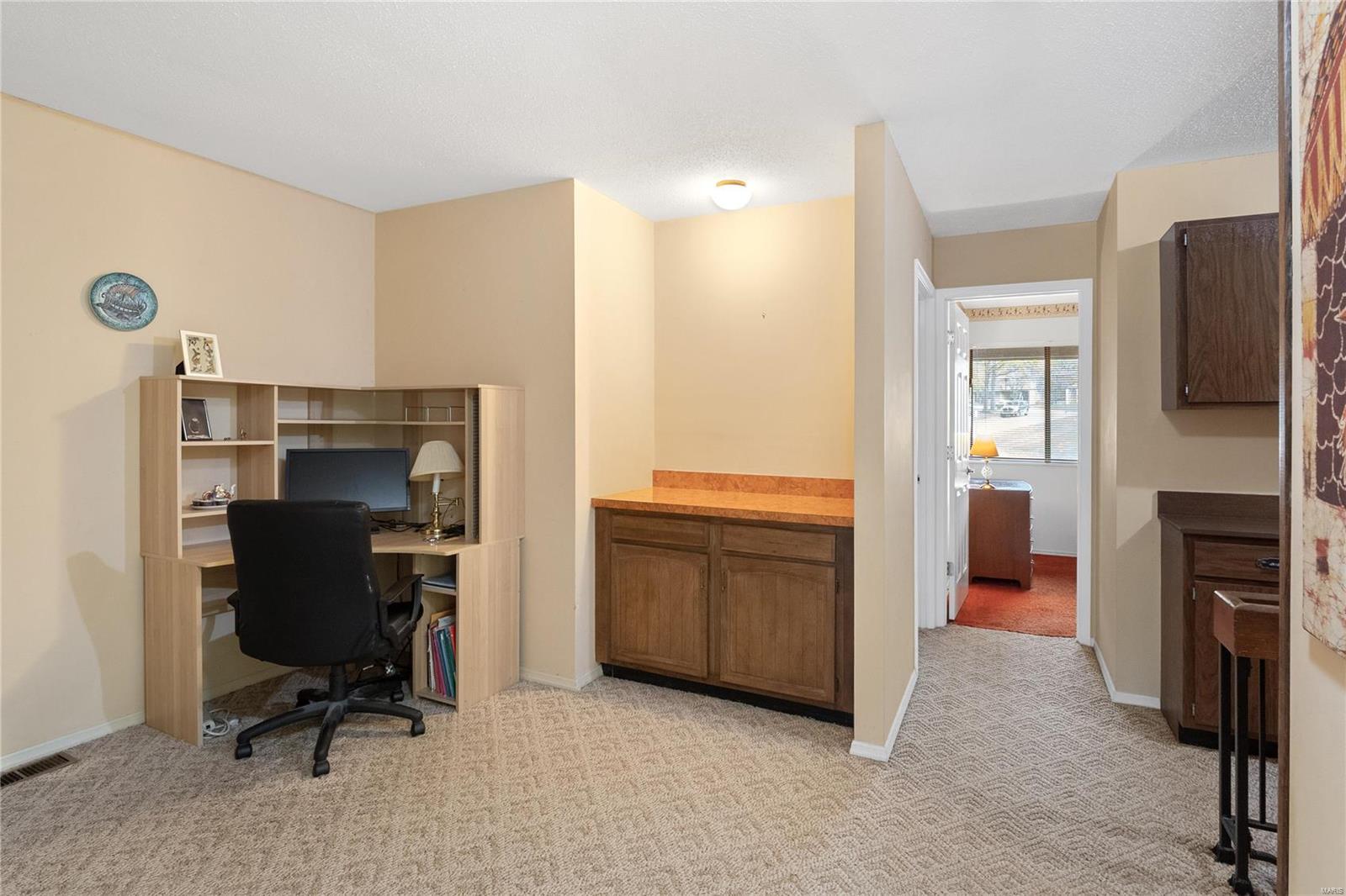 1337 Hampton Road St. Charles, MO 63303 - Photo 12 of 34