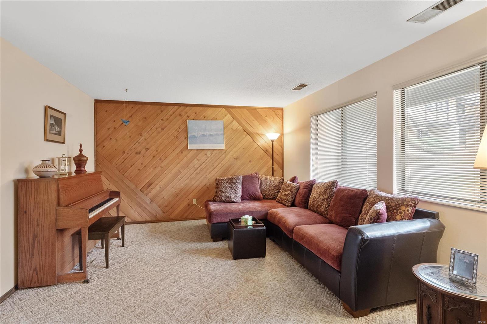 1337 Hampton Road St. Charles, MO 63303 - Photo 26 of 34