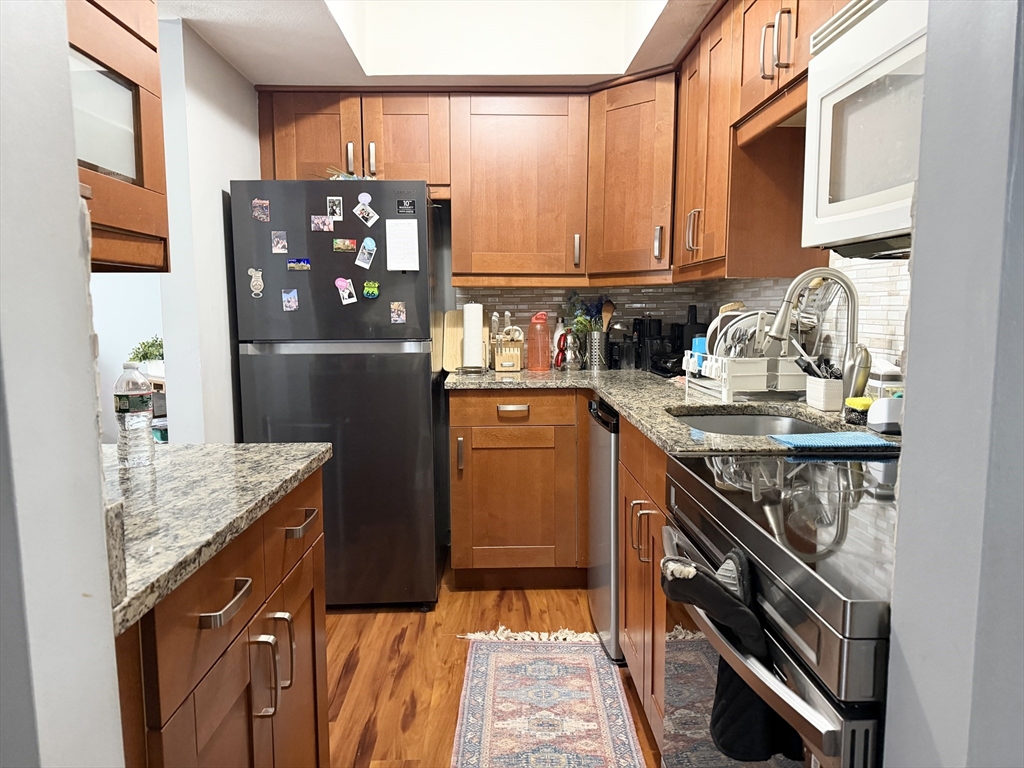 112 Lowell Street, Unit 3 Peabody, MA 01960 - Photo 7 of 23