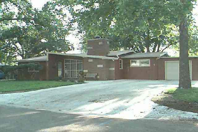 15 Easy Street Winfield, KS 67156 - Photo 1 of 1