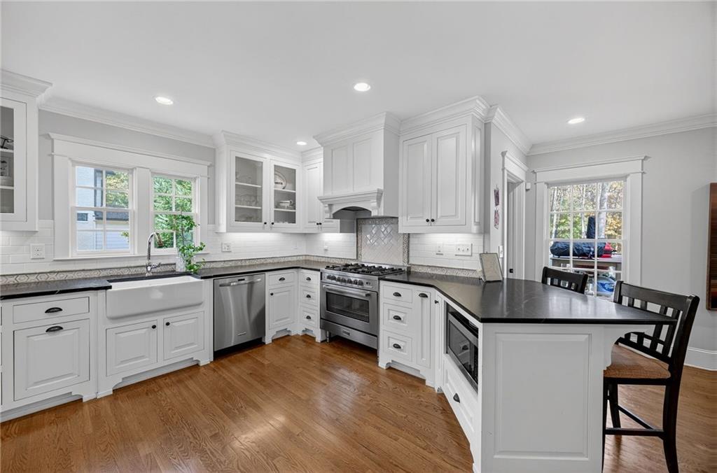 1785 Meadowdale Avenue Northeast Atlanta, GA 30306 - Photo 17 of 74